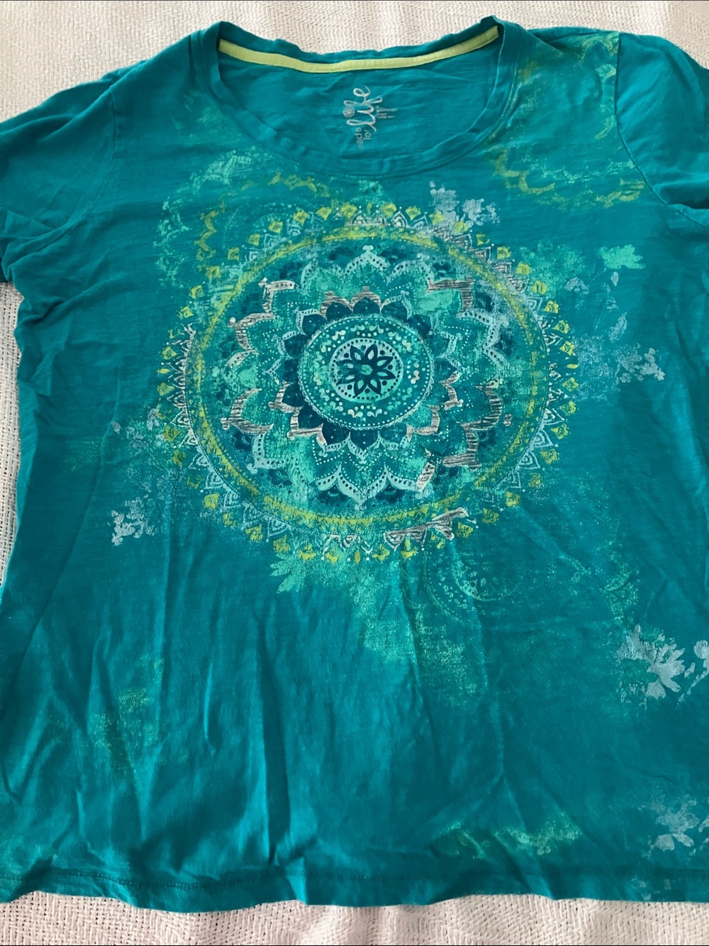 Colorful tee